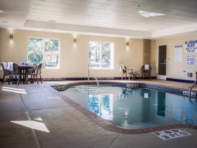 Hotel Comfort At Harbison 3*